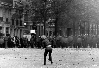 *j'ai quelque chose &agrave; dire mais je ne sais pas quoi.